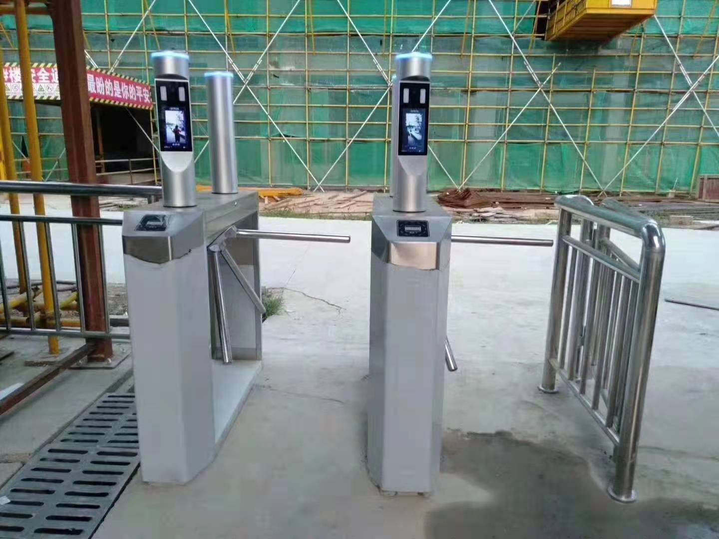 高清車牌自動(dòng)識(shí)別系統(tǒng)